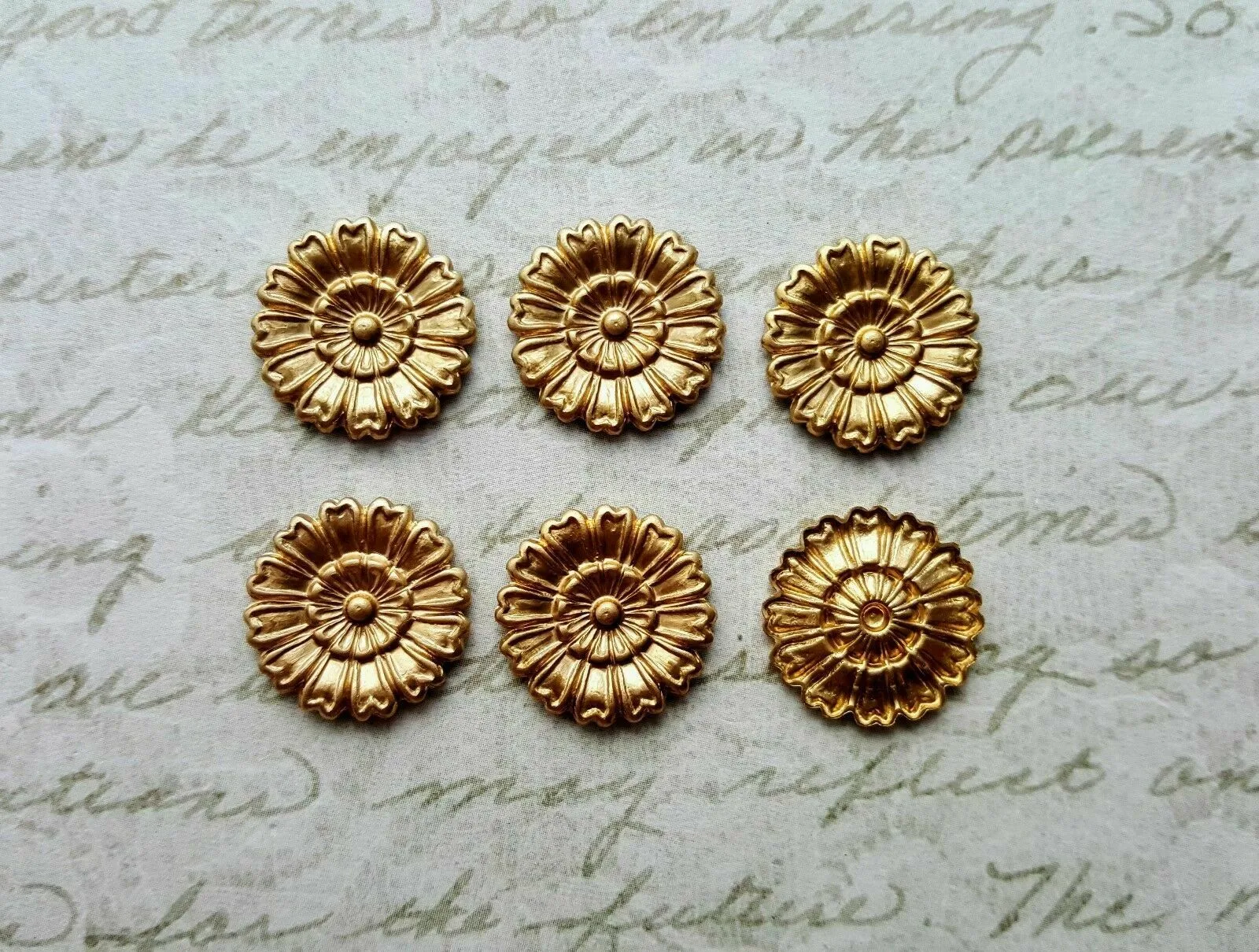 Brass Ornate Flower Findings x 6 - 2661S.