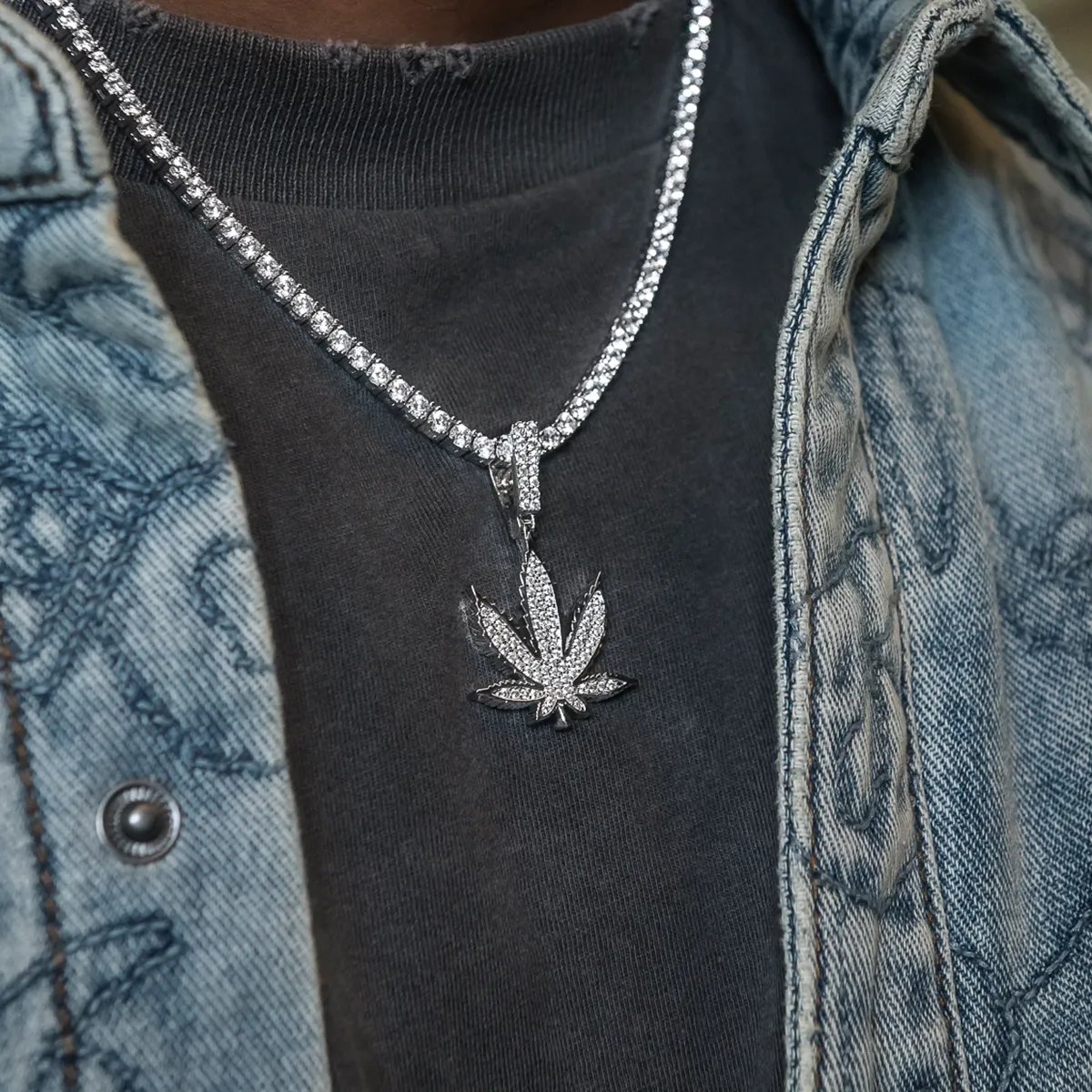 Diamond Weed Leaf Pendant in White Gold