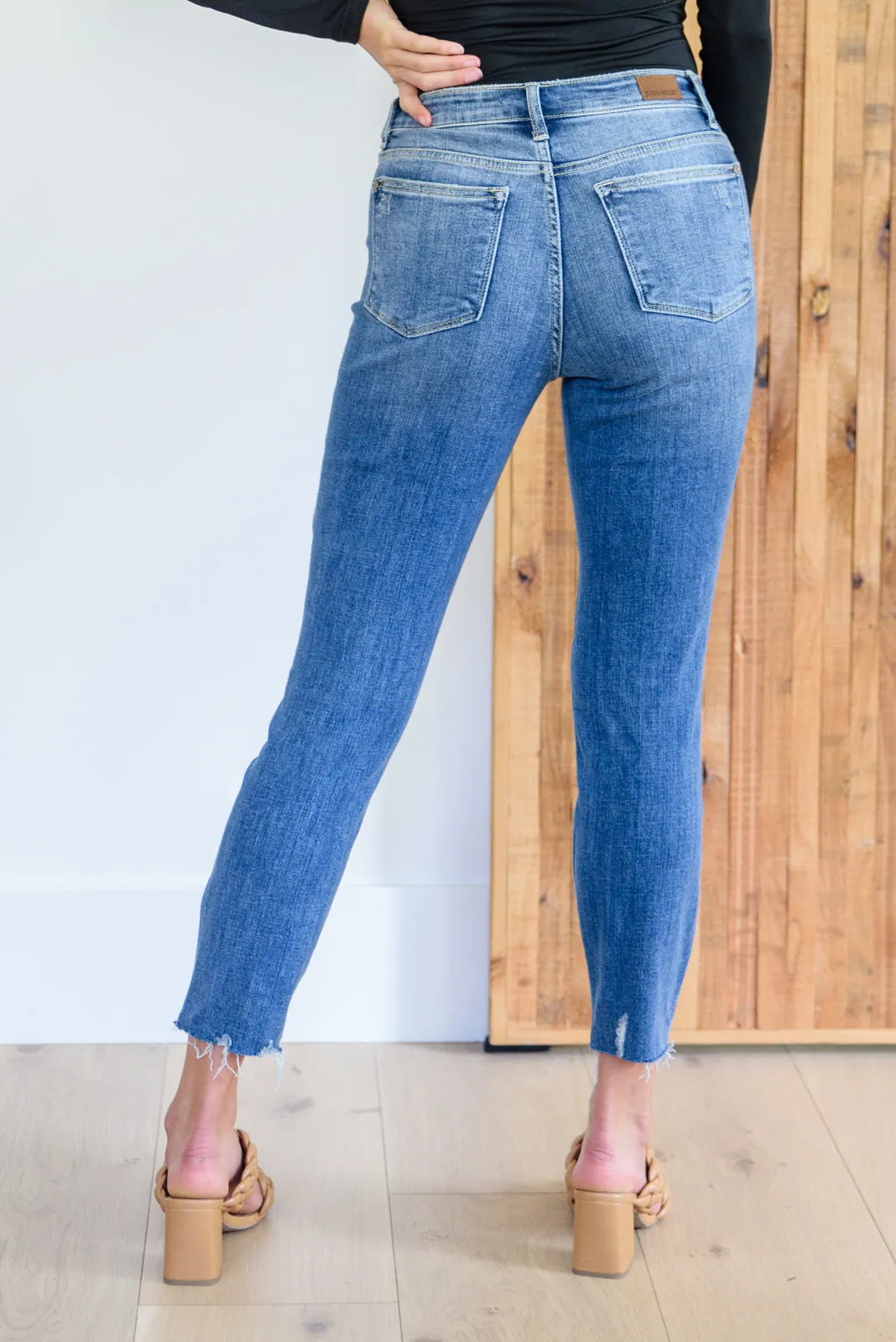 Kyla Destroyed Judy Blue Hi Waist Relaxed Fit