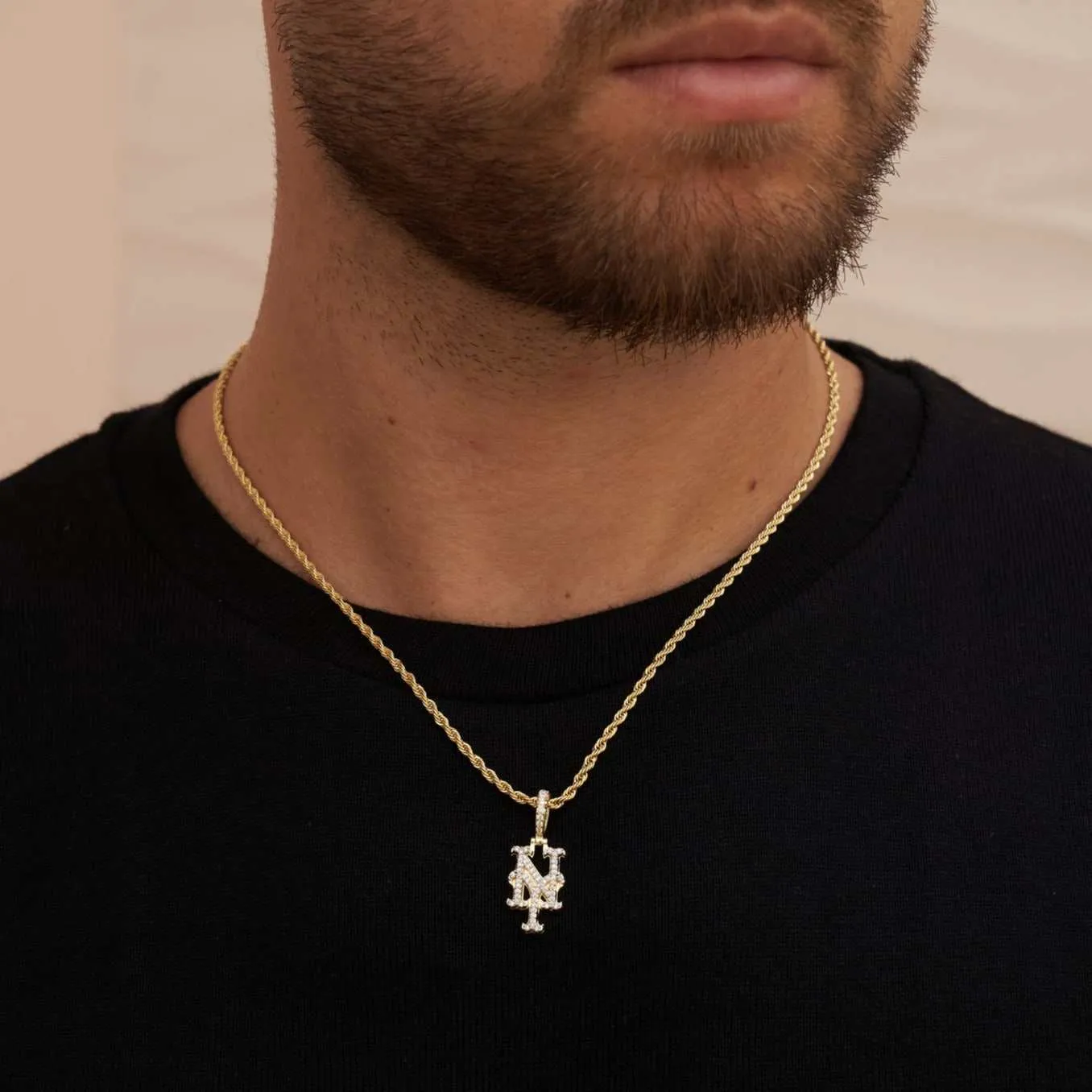 New York Mets Micro Logo Pendant - Yellow Gold